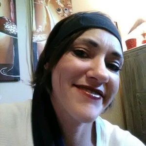 Meet your Posher, Carrie